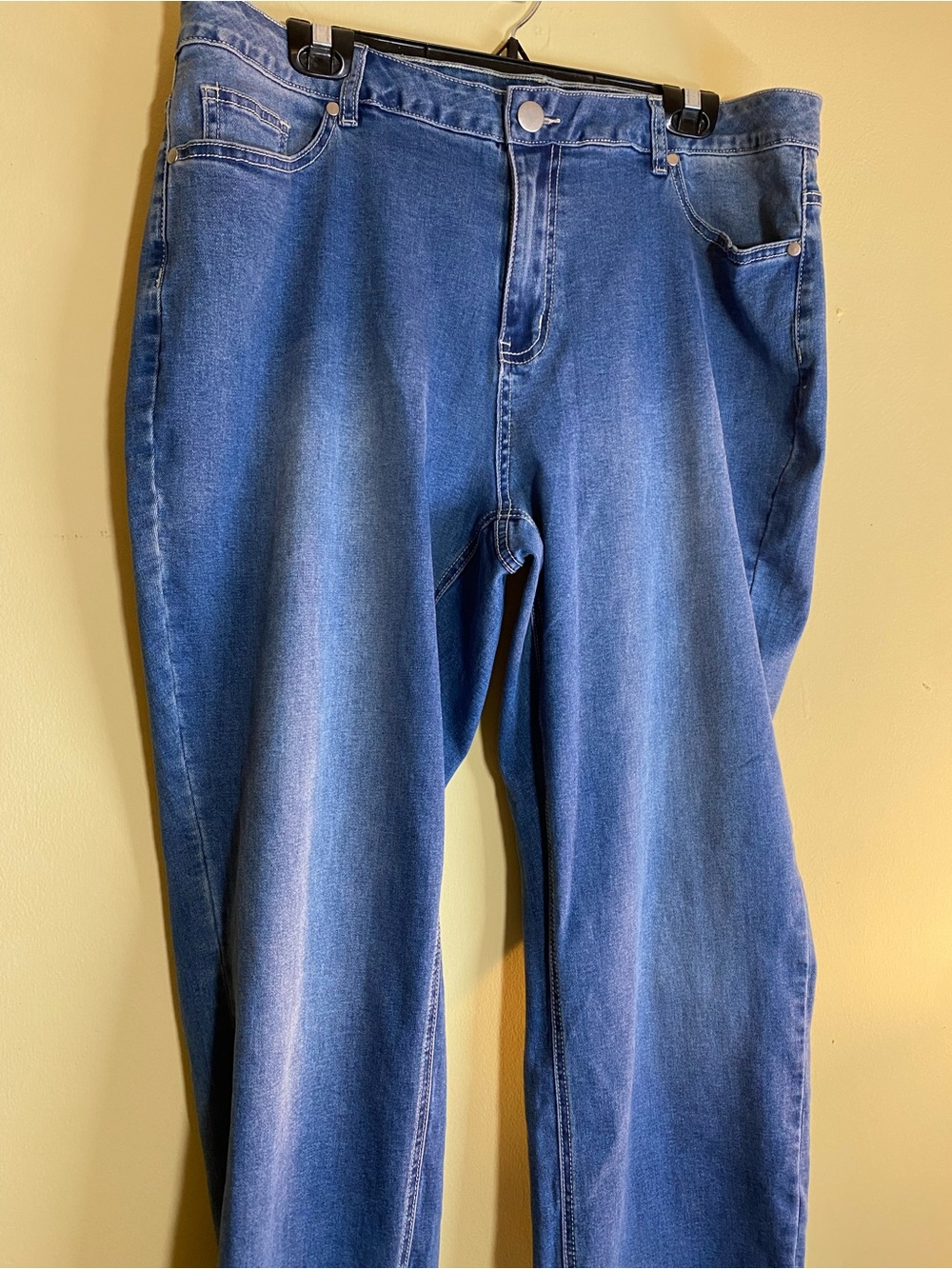Blue Stretch Denim Jeans by Curvy Gorl
